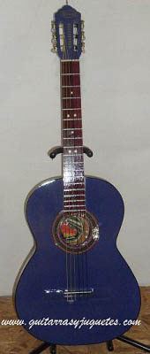 Guitarra económica modelo GTE sin curva de Paracho Vista 6